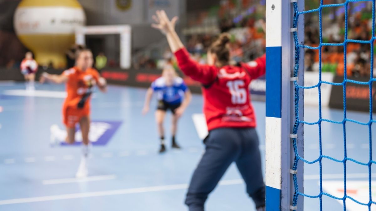 Handball-Spieltagsberichte der 1. Frauen-Bundesliga. (Foto)