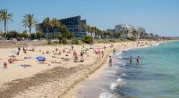 Der Strand Can Pere Antoni befindet sich nahe der mallorquinischen Hauptstadt Palma.