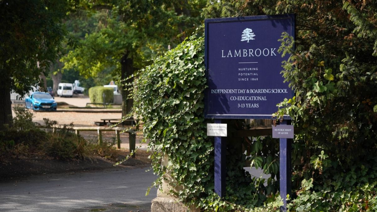 Prinz George, Prinzessin Charlotte und Prinz Louis gehen ab September 2022 auf die private Lambrook School nahe Ascot in der Grafschaft Berkshire zur Schule. (Foto)