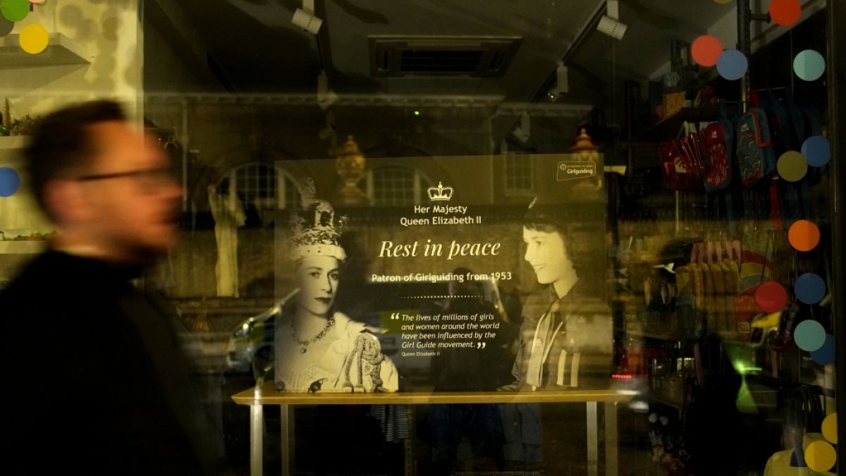 Royal-Fans trauern um verstorbene Queen Elizabeth II. (Foto)