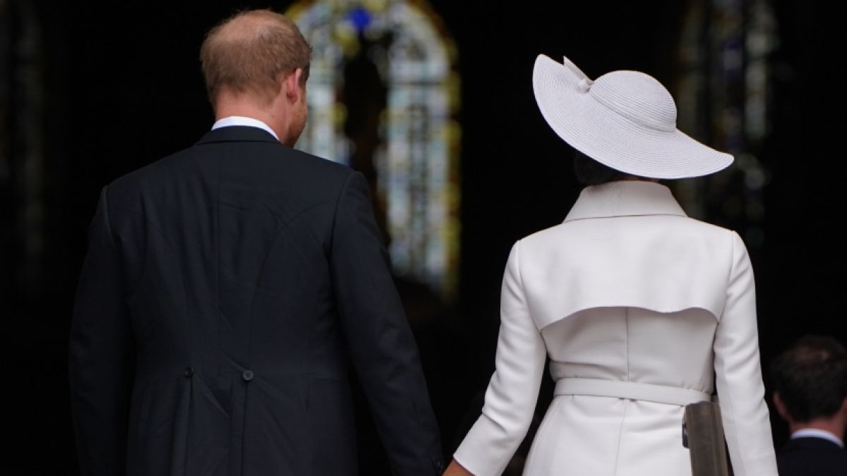 Meghan Markle und Prinz Harry trauern um Queen Elizabeth II. (Foto)
