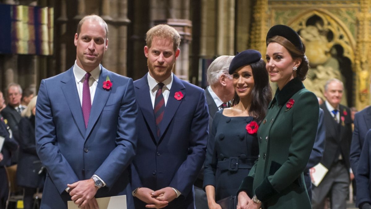 Prinz William, Prinzessin Kate, Prinz Harry und Herzogin Meghan trafen nach dem Tod von Queen Elizabeth II. nach ihrem Streit jetzt wieder aufeinander. (Foto)