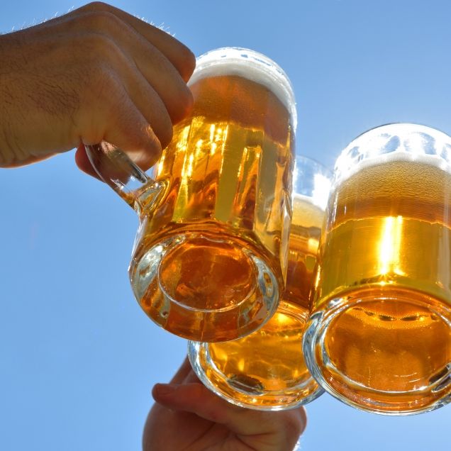 Kosten-Explosion beim Bier! Brauereien kündigen Preiserhöhungen an