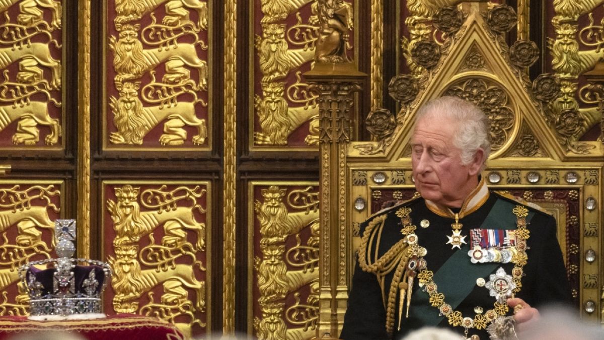 Erst nach der Krönungszeremonie darf König Charles III. offiziell die Krone tragen, die er von seiner Mutter Queen Elizabeth II. geerbt hat. (Foto)