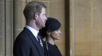 Händchenhaltend verließen Prinz Harry und Meghan Markle nach der Trauer-Prozession für die Queen die Westminster Hall.