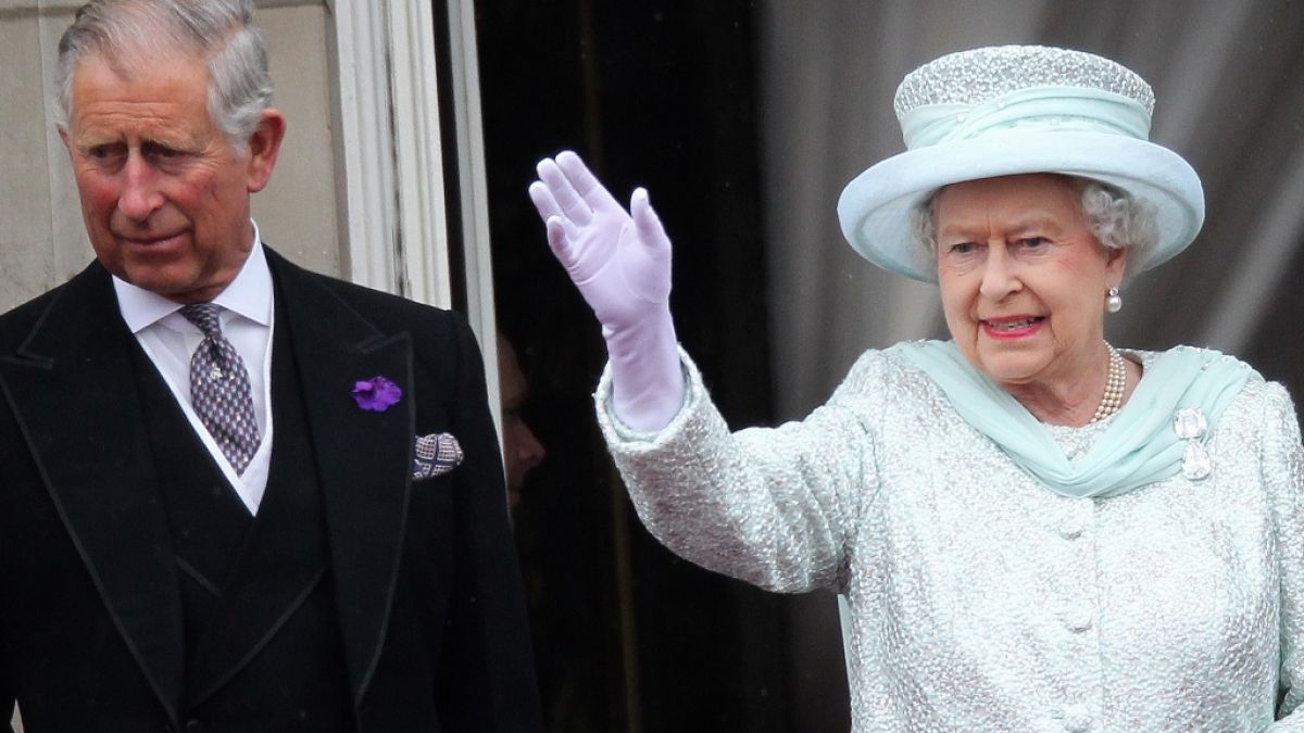 Nach dem Tod von Queen Elizabeth II. ist Prinz Charles als neuer König Charles III. auf dem Thron. (Foto)