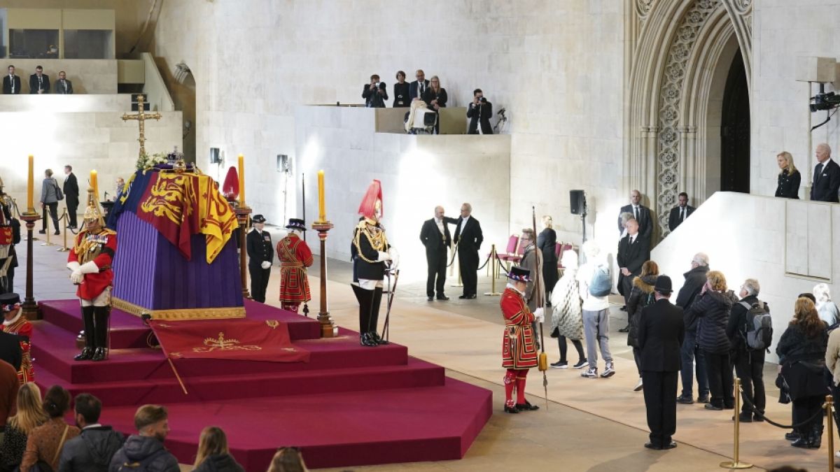 Um 11.44 Uhr deutscher Zeit startet am Montag das Staatsbegräbnis von Queen Elizabeth II. in London. (Foto)