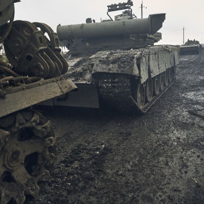 Truppen reparieren Militärgeräte! Putin droht Niederlage durch eigene Panzer