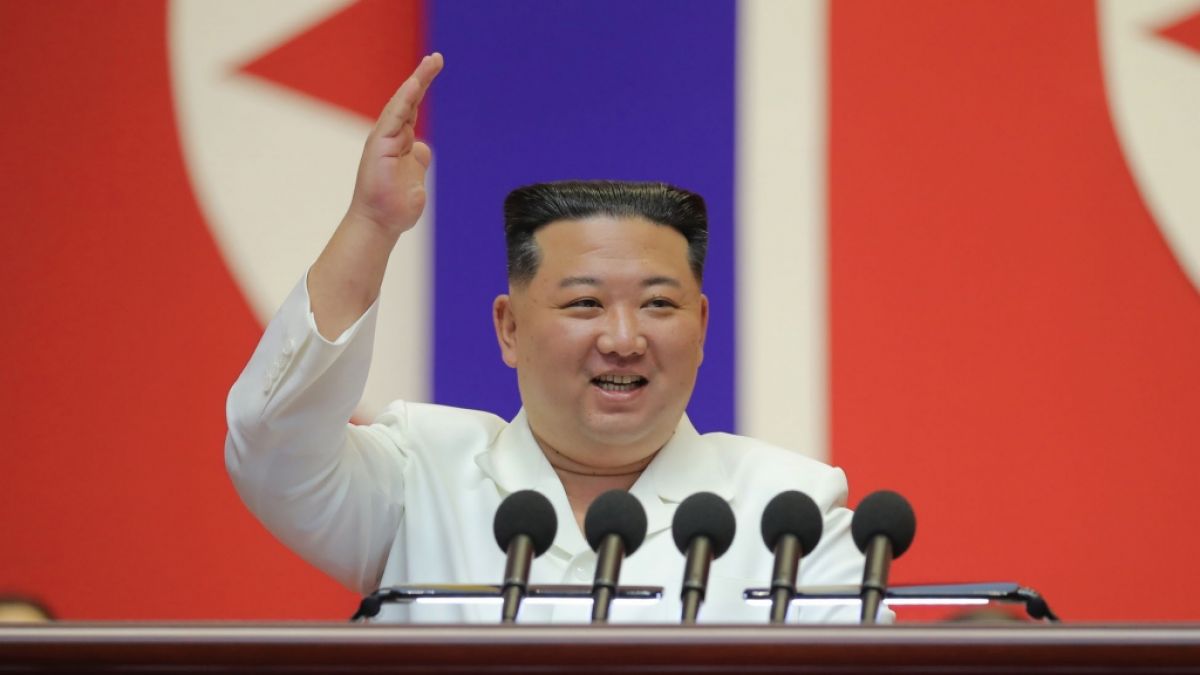 Kim Jong-un feuert erneut Raketen ins Meer. (Foto)