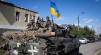 Ukrainische Soldaten (hier in Isjum) könnten Russland eine weitere schmerzhafte Niederlage im Krieg zufügen.