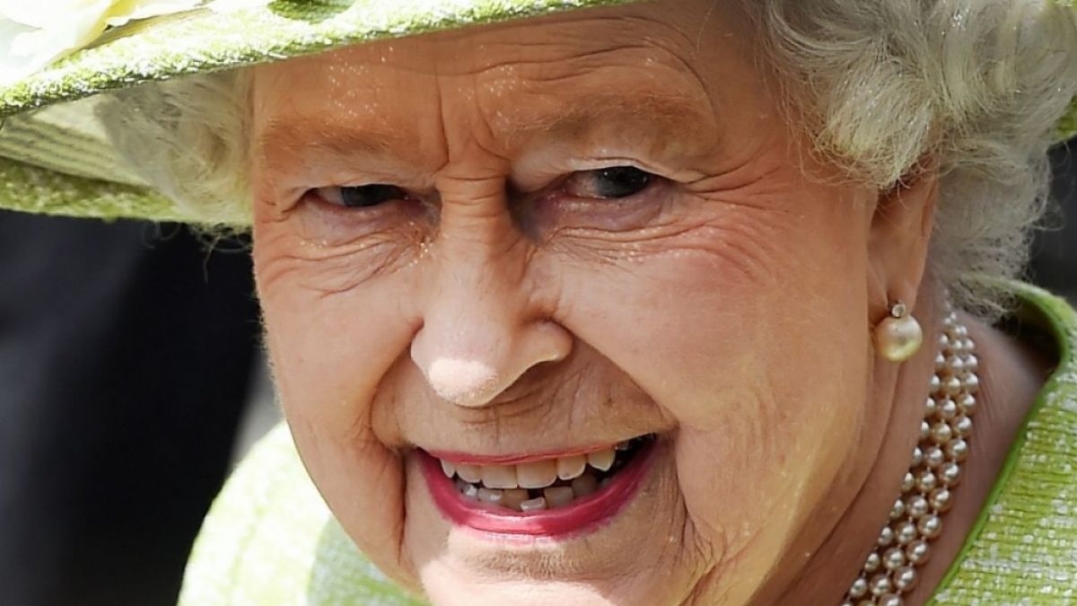 Die Nachrichten des Tages auf news.de: Queen Elizabeth II. gestorben: Totenschein veröffentlicht! Diese Geheimnisse enthüllt die Sterbeurkunde (Foto)