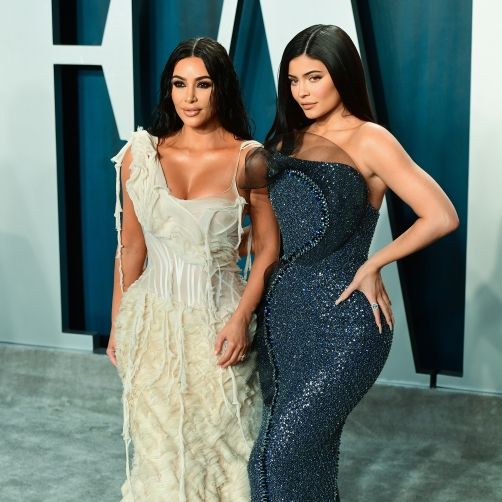 Bondage-Posts und Kurven-Show: So heizt der Kardashian-Jenner-Clan ein