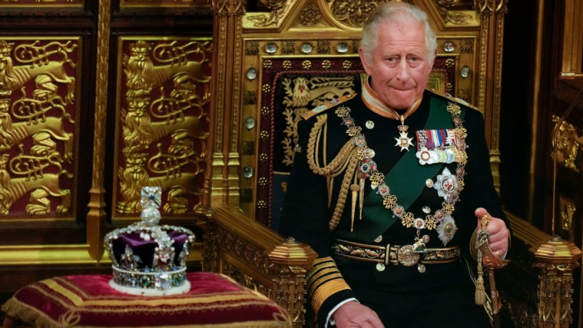 Erst nach seiner Krönung darf König Charles III. die Krone in der Öffentlichkeit tragen. (Foto)