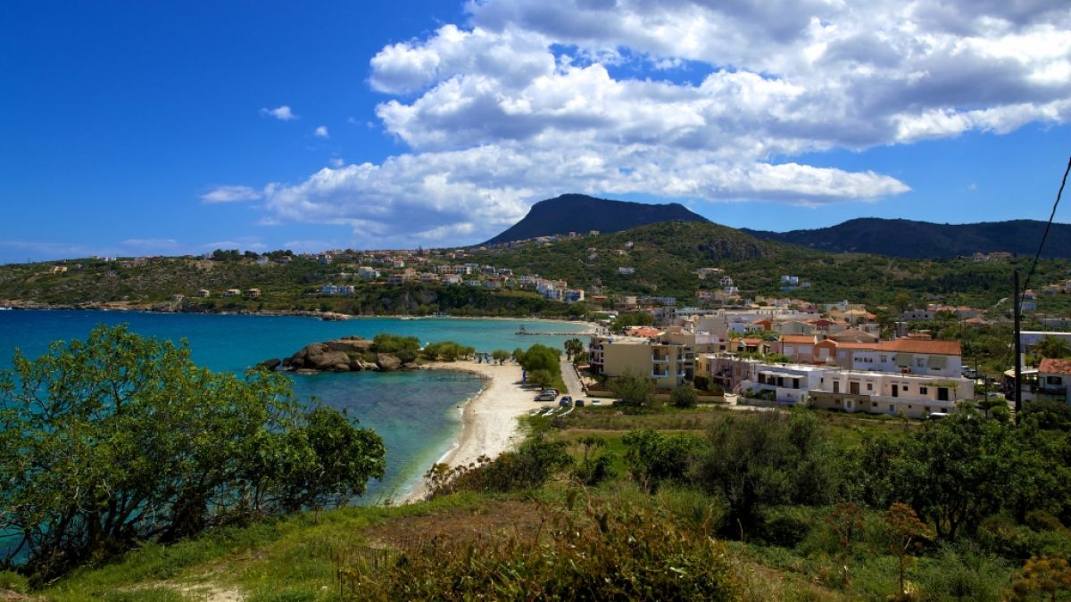 Die Urlaubsinsel Kreta ist abermals von einem tragischen Unglück überschattet worden: Eine britische Touristin wurde tot an den Strand gespült (Symbolfoto). (Foto)