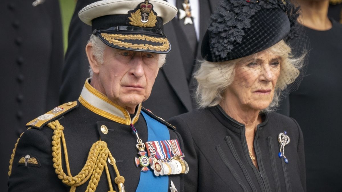 Im britischen Königshaus ist Fingerspitzengefühl gefragt: Mit welchem Geschmeide soll Camilla Parker Bowles als Queen Consort von König Charles III. gekrönt werden? (Foto)