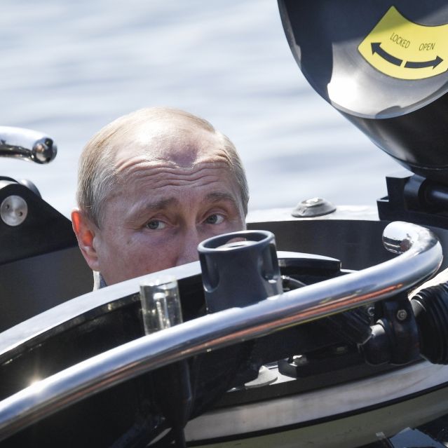 Putins Killer-U-Boot nahe der Nato-Grenze gesichtet