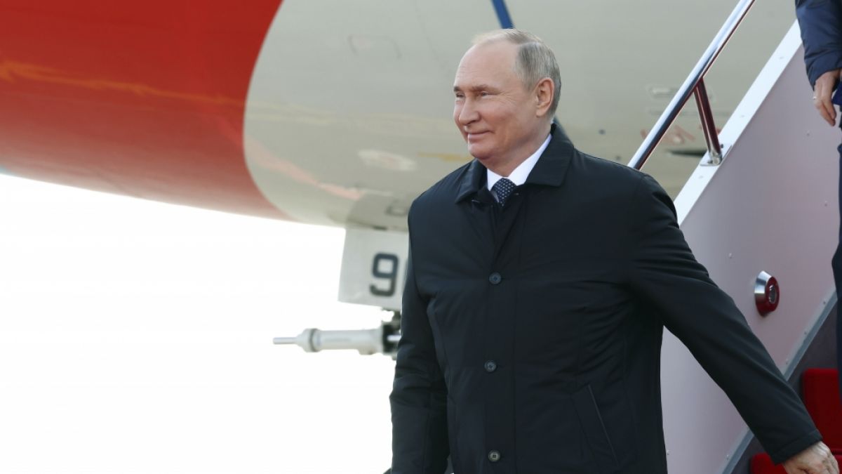 Die Nachrichten des Tages auf news.de: Wladimir Putin: Neue Anzeichen für Atomschlag! Kreml baut Bunker massiv aus. (Foto)