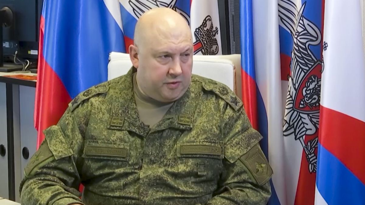 Sergei Surowikin spricht im russischen Fernsehen öffentlich über Russlands Schwäche. (Foto)