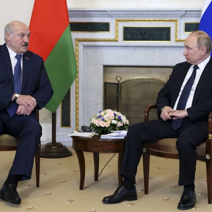 Kreml-Truppen und Belarus-Soldaten gehen im Suff aufeinander los
