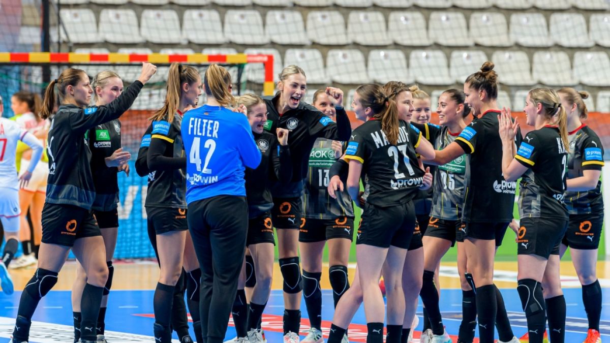 Team Deutschland freut sich über einen Sieg bei der Handball-EM der Frauen (Symbolbild). (Foto)