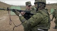 Russische Rekruten an einem militärischen Training im Patriot-Park außerhalb Moskaus, 2022.