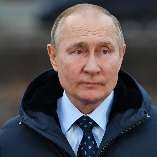 Kreml-Boss droht Prügel! Spione warnen vor Auftritt