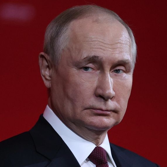 Kreml-Boss unter Druck nach peinlicher Flucht! Jetzt braucht er eine Erklärung