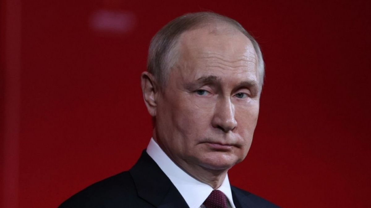 Die Nachrichten des Tages auf news.de: Wladimir Putin am Ende? Niederlage droht! Cherson-Rückzug bringt Putins Kriegsplan ins Wanken (Foto)