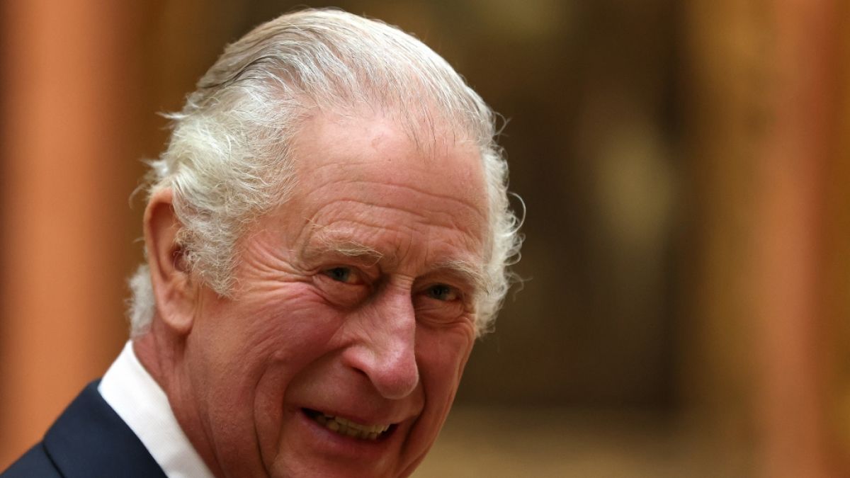 König Charles III. kriegt seinen eigenen Thron im Buckingham Palast. (Foto)