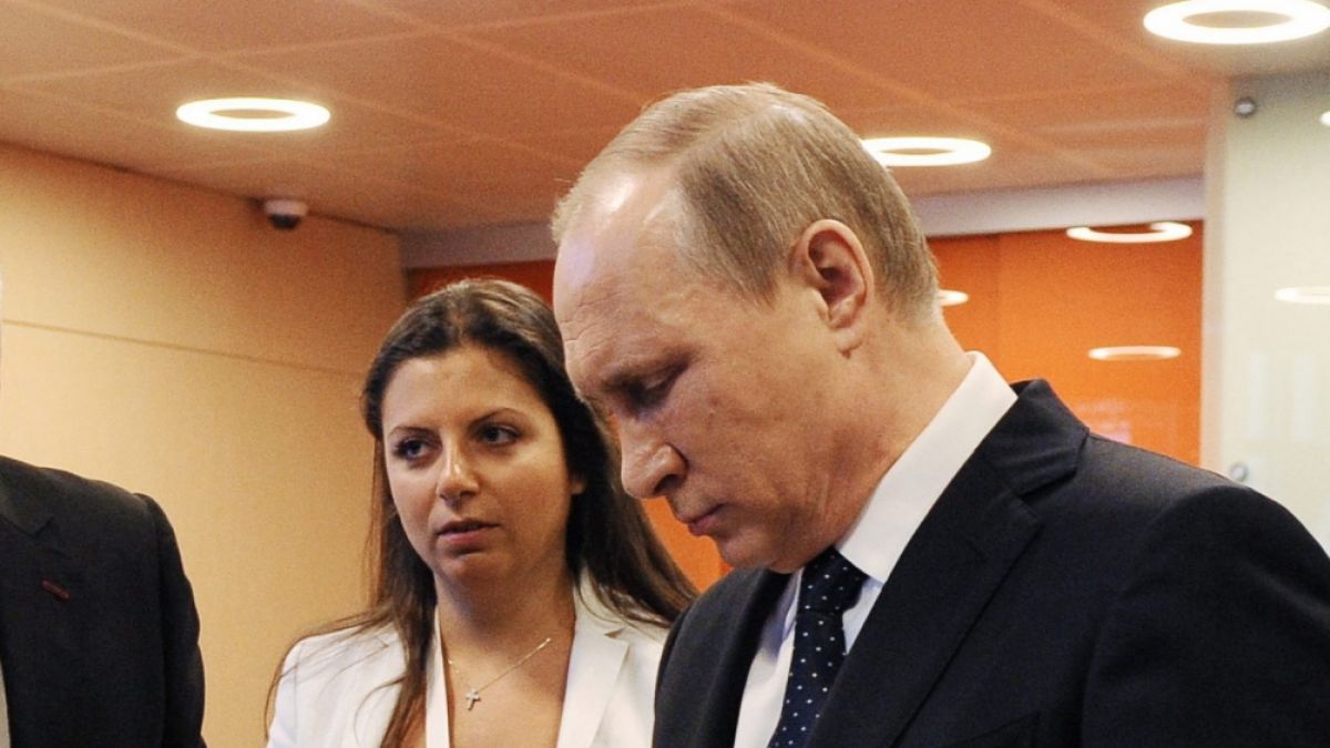 Wladimir Putin und Margarita Simonyan im Jahr 2016. (Foto)