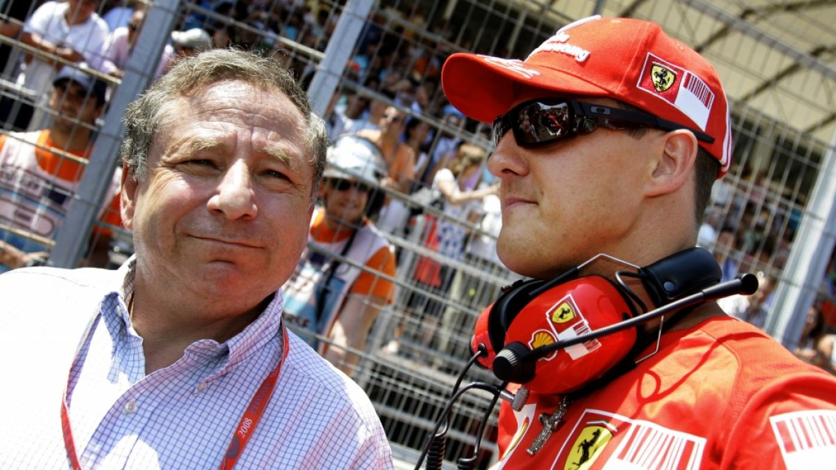 Jean Todt und Michael Schumacher im Jahr 2008. (Foto)