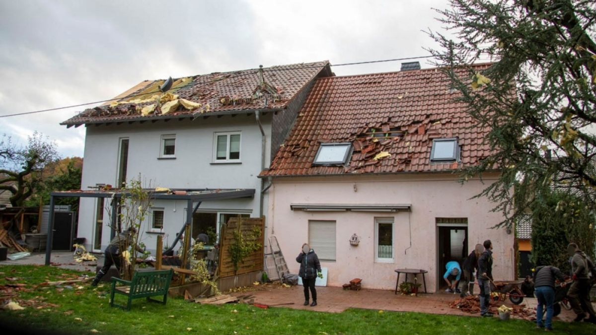 Ein Tornado fegte am Donnerstag über die saarländische Gemeinde Urexweiler. (Foto)