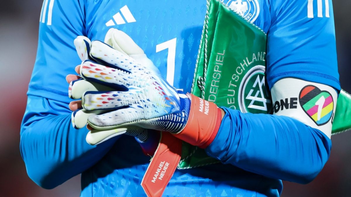 Soll Manuel Neuer trotz des FIFA-Verbots die "One Love"-Binde bei der WM in Katar tragen? (Foto)