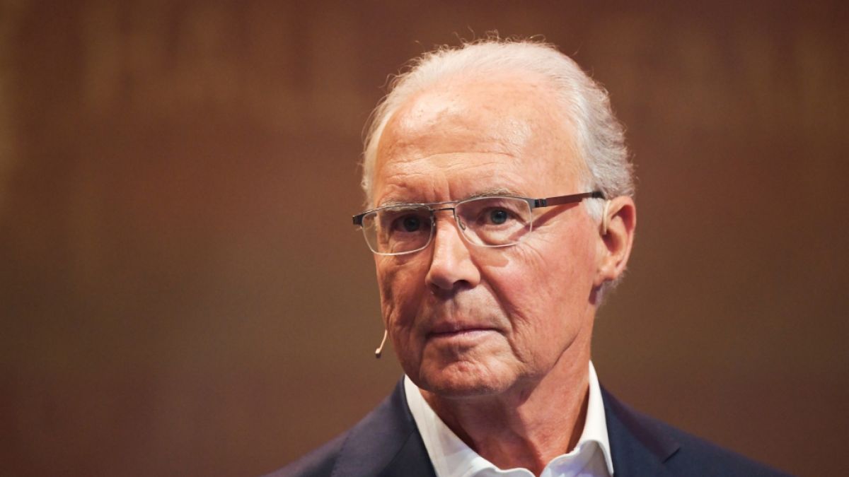 Franz Beckenbauer wird aus gesundheitlichen Gründen nicht zur Fußball-WM nach Katar reisen. (Foto)