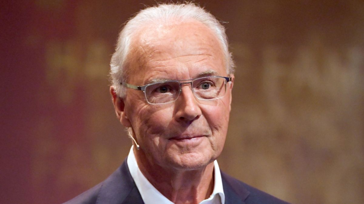 "Kaiser" Franz Beckenbauer bei einer Preisverleihung im Jahr 2019 (Foto)