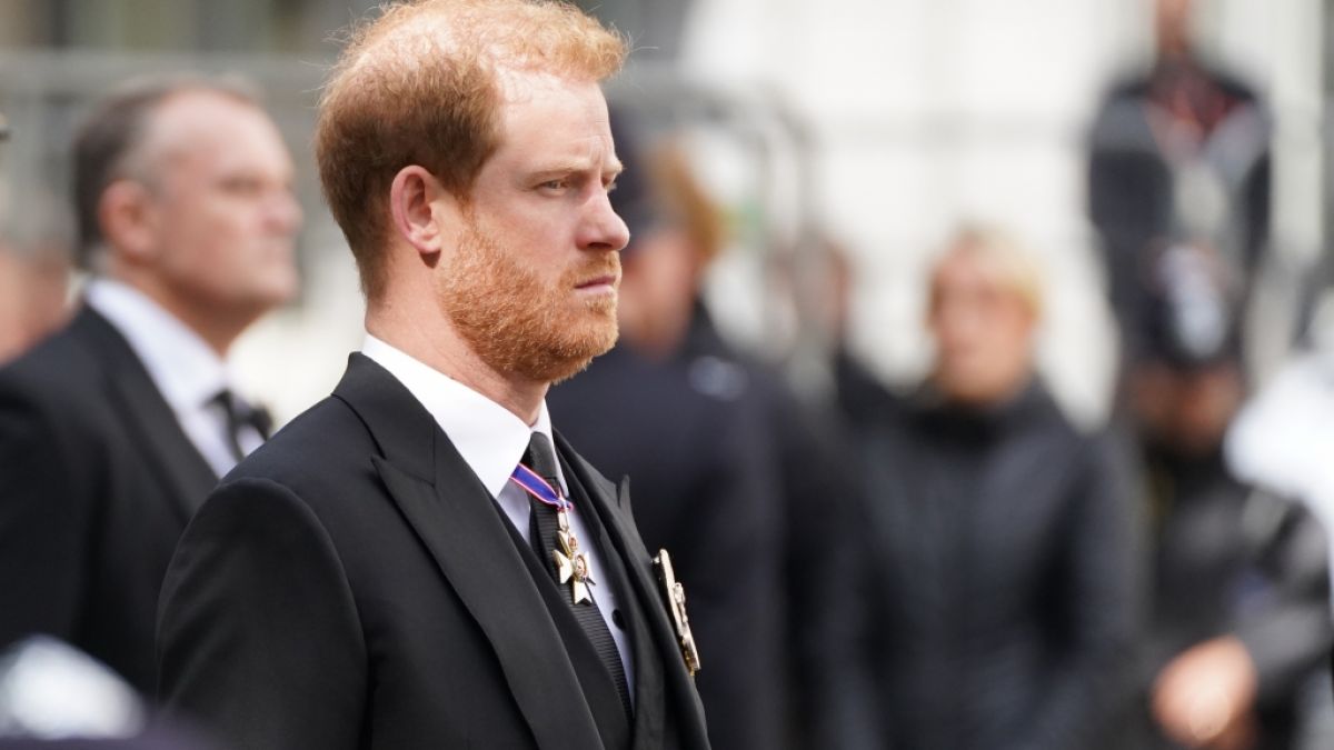 Rechnet Prinz Harry mit der Netflix-Doku und seinem Enthüllungsbuch endgültig mit den Royals ab? (Foto)