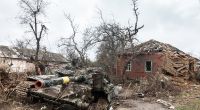 Ein zerstörter ukrainischer Panzer in der Region Tschernihiw.
