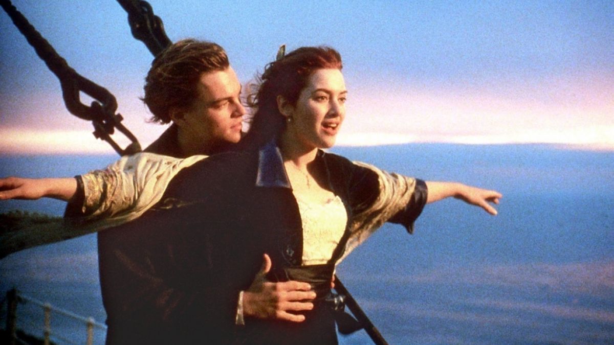 Eine Leinwand-Liebe, die im eisigen Wasser endete: Jack (Leonardi DiCaprio) und Rose (Kate Winslet) im Kinoklassiker "Titanic". (Foto)