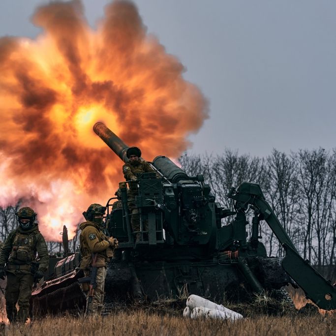 13.650 Metallsplitter zerfetzen Russen-Soldaten! Ukraine feuert Monster-Waffe ab