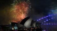 Die Welt begrüßt das Jahr 2023 mit imposanten Feuerwerken wie hier an der Sydney Harbour Bridge in Australien.