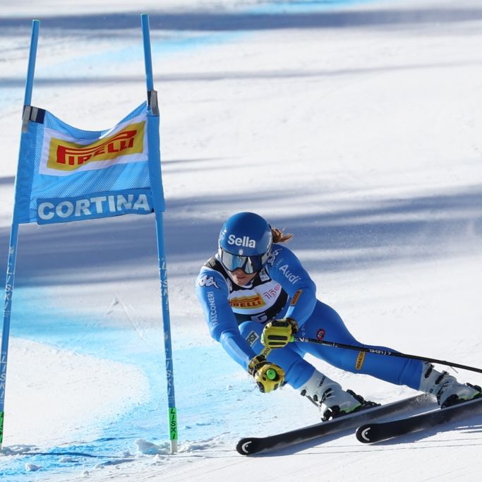 Skirennfahrerin Weidle auf Platz 9 im Super-G von Cortina d'Ampezzo