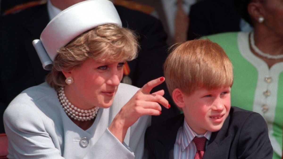 Wer ist der Papa? Prinzessin Diana schürte mit zahlreichen außerehelichen Affären Gerüchte um die Vaterschaft von Prinz Harry. (Foto)