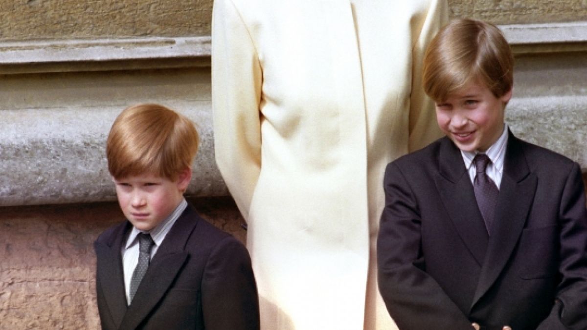 Schon als Dreikäsehoch soll Prinz Harry mächtig Frust geschoben haben - und das alles nur wegen seines Bruders Prinz William. (Foto)