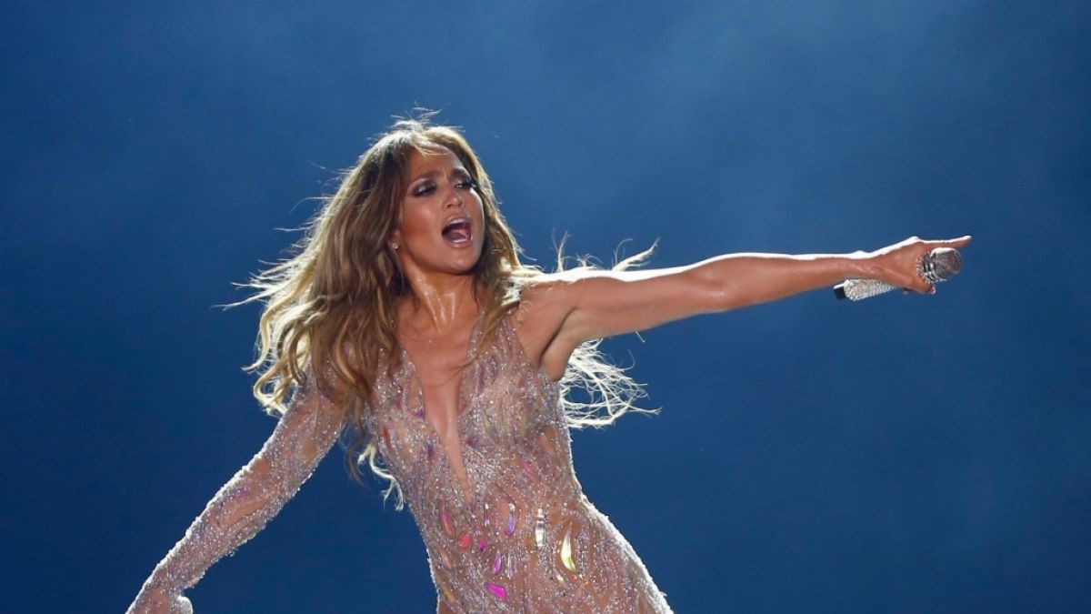 Jennifer Lopez erstaunte Fans nicht nur mit ihrer Hochzeitsgeschichte bei "Jimmy Kimmel Live". (Foto)
