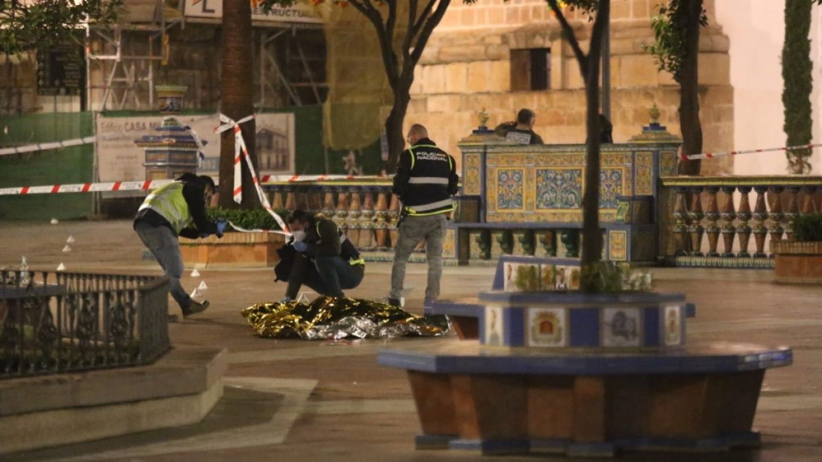 Bei einer mutmaßlich terroristischen Macheten-Attacke in Andalusien ist ein Mensch getötet worden, die Polizei berichtete von mehreren weiteren Verletzten. (Foto)