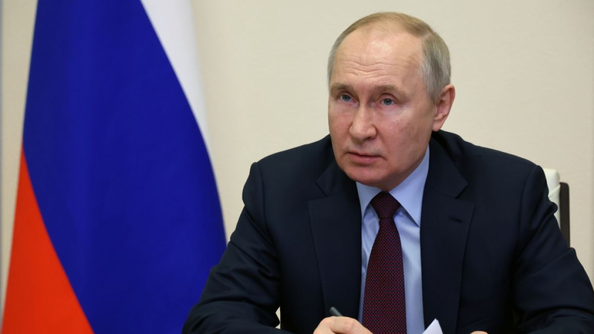 Wurde Wladimir Putin durch einen Doppelgänger ersetzt? (Foto)