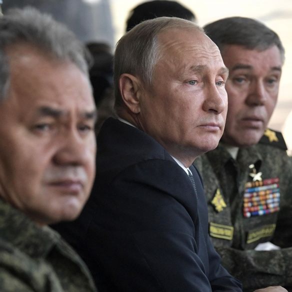 Mega-Explosion enthüllt Front-Horror! Putin verliert 3200 Panzer