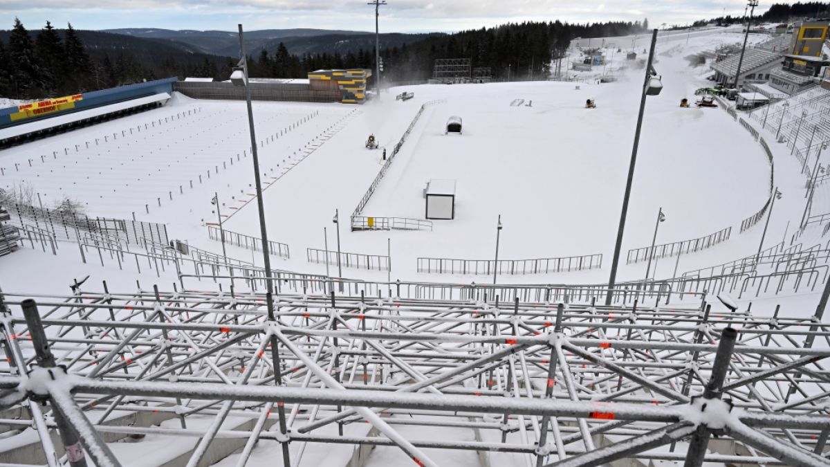 In der Oberhofer LOTTO Thüringen Arena werden bei der Biathlon-WM 2023 Zuschauer aus aller Welt erwartet. Doch auch von zu Hause aus lassen sich die Wettkämpfe verfolgen. (Foto)