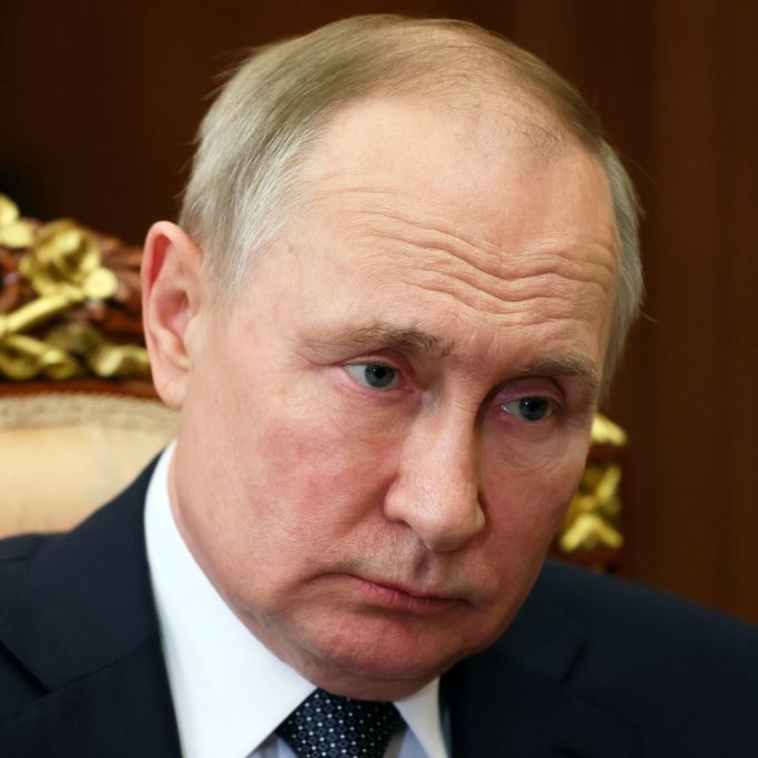 Kreml-Elite plant seine Absetzung! Ende der Putin-Ära droht