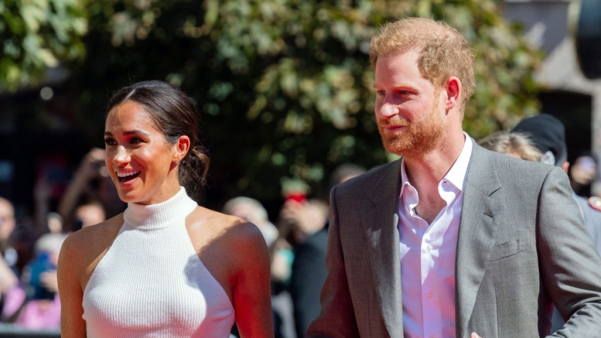 Schwere Zeiten für Meghan Markle und Prinz Harry - auch Royals-Experten machen sich über das Paar lustig. (Foto)